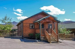 Exterior - Gatlinburg Cabin | Hot Tub | Sleeps 8 | Mtn Views (Gatlinburg)