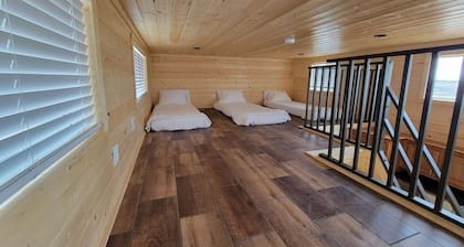 037 Tiny Home nr Grand Canyon Sleeps 8-South Rim