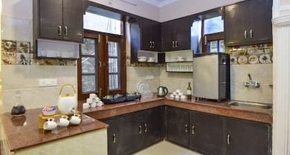 Chail Cabana by Dumnu Homes