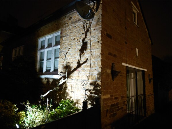 Cottage, 1 Queen Bed | Exterior - Fully Detached Cottage House Loddington Kettering (Kettering)