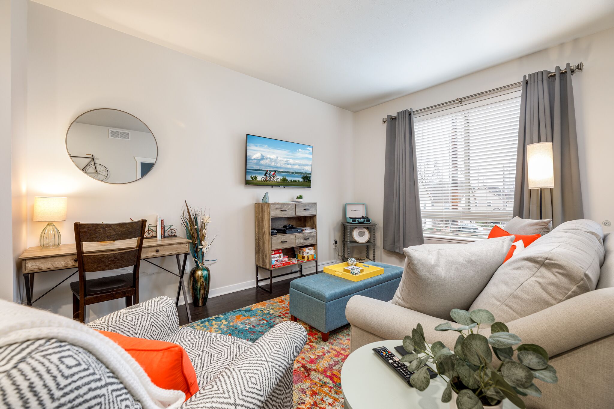 Smart TV, fireplace, video games, DVD player