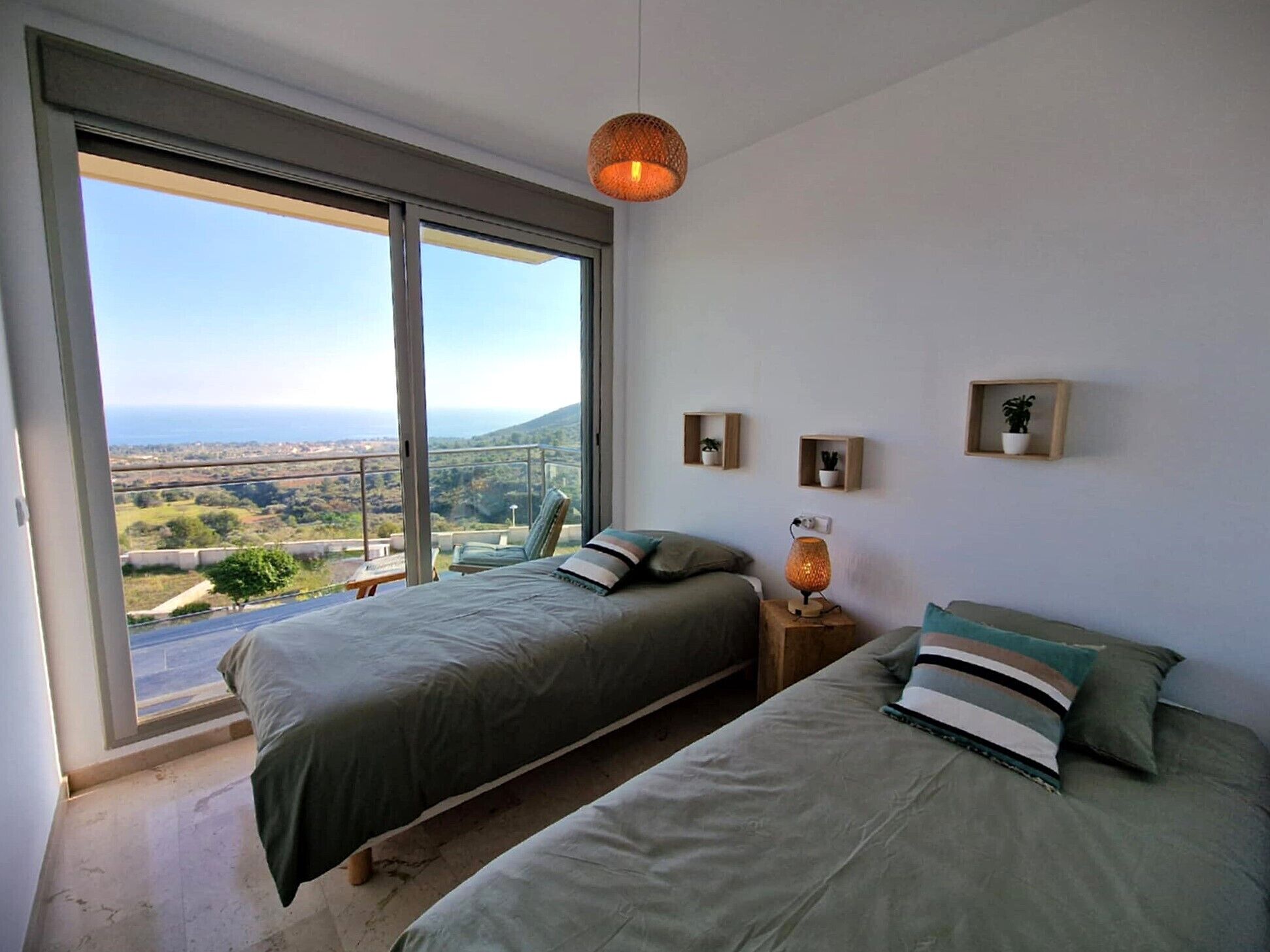 2 chambres, lit parapluie, Wi-Fi gratuit, draps fournis