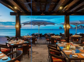Outdoor dining - THANKSGIVING HOLIDAY.  Montecristo Estates Ocean View Villa w/infinity pool<br> (Cabo San Lucas)
