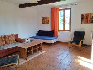 Living area - Former farm, very quiet location, lots of space (Libaros)