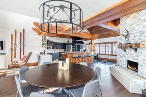 Interior - PLAZA TOWER- Penthouse Elegance in MV Core w/ Hot Tub & Views (Mountain Village)