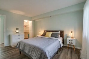 1 chambre, fer et planche à repasser, Wi-Fi, draps fournis