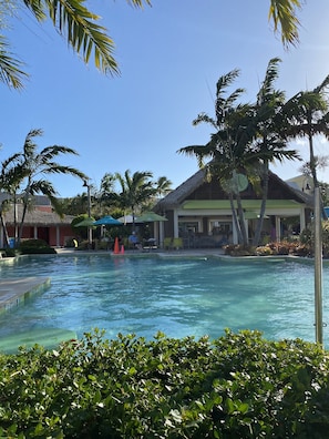 Alberca al aire libre 