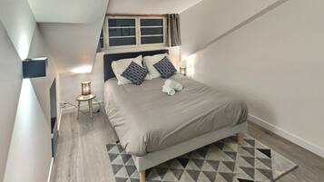 1 soveværelse, skrivebord, strygejern/strygebræt, weekendseng