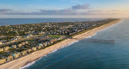 Soundside Rodanthe Home with Hot Tub, Outdoor Bar, Basketball, Smart TVs