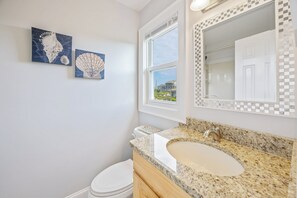 Handdukar, tvål och toalettpapper