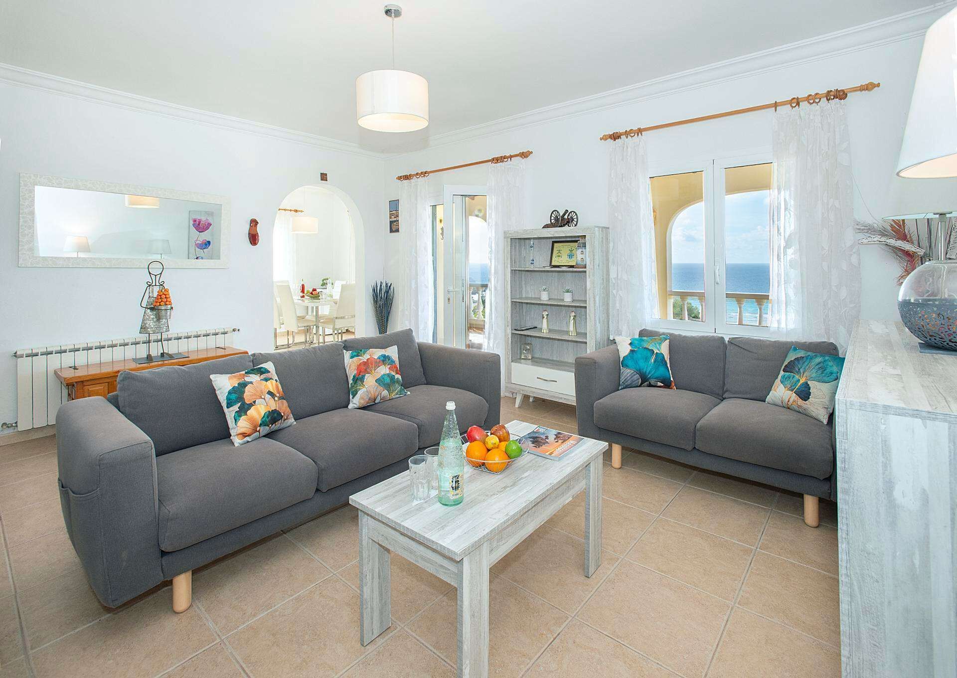 Smart TV, DVD player