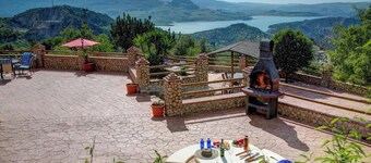 Casa Irene - Four Bedroom Villa, Sleeps 7