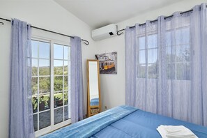 3 slaapkamers, een strijkplank/strijkijzer, wifi, beddengoed