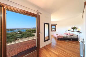 Interior - Ses Crestes - Three Bedroom Villa, Sleeps 6 (Portocolom)