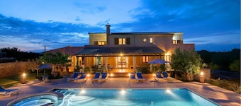 Sa Marina - Six Bedroom Villa, Sleeps 12