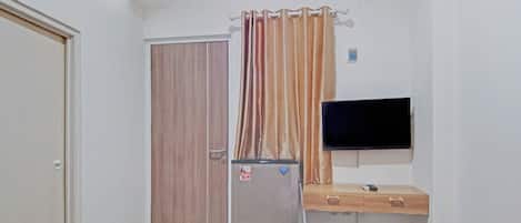 Bureau, accĂšs au Wi-Fi (inclus), literie fournie