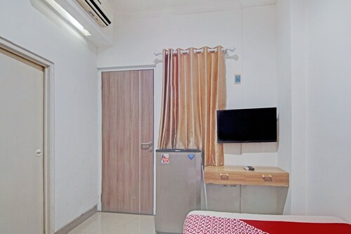Capital O 90432 Family Residence Near SCBD, Ciwalk, Mall Casablanca