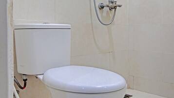 Shower, rainfall showerhead, towels, toilet paper