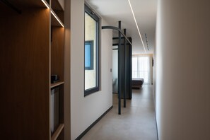 Junior Studio Suite | Hypo-allergenic bedding, minibar, individually decorated - Nema Hotel Athens (Athens)