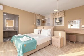 3 slaapkamers, een strijkplank/strijkijzer, wifi, beddengoed