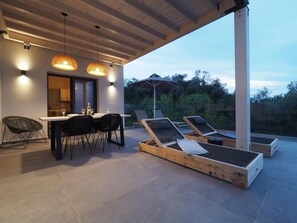 Outdoor dining - Filio - Two Bedroom Villa, Sleeps 4 (Acharavi)