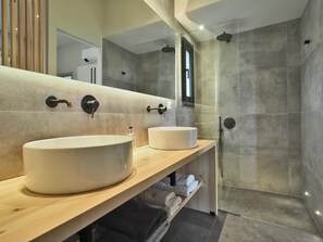 Hair dryer, towels