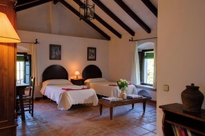 5 soveværelser, strygejern/strygebræt, sengetøj