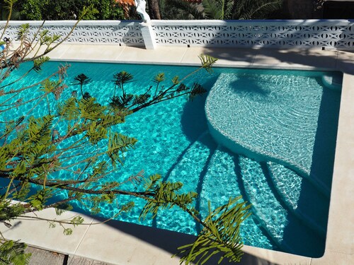 Superb, recently renovated detached villa