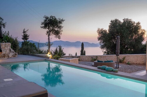 Dafni - Two Bedroom Villa, Sleeps 4
