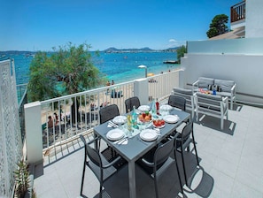 Outdoor dining - Pine Walk Apartment - Three Bedroom Villa, Sleeps 5 (Mallorca)