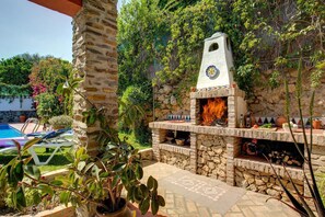 Property grounds - Casa Buganvilla - Two Bedroom Villa, Sleeps 4 (Órgiva)