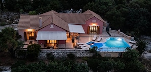 Exterior - Andromeda - Three Bedroom Villa, Sleeps 6 (Spartochori)