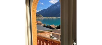 Chasa Berggold House in the Heart of Brienz