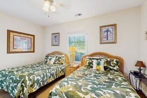 1 bedroom, iron/ironing board, internet, bed sheets
