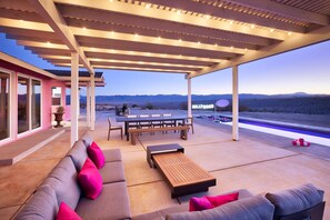 Outdoor dining - Queen's Rock & Roll Retreat: Iconic JT Studio Estate (Joshua Tree)