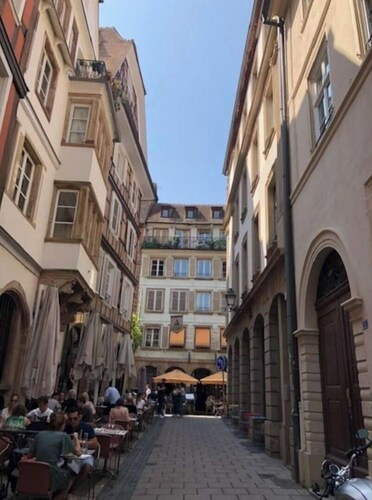 HYPER CITY CENTER - 100m STRASBOURG Cathedral 