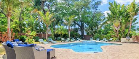 Et oppvarmet basseng