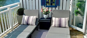 Herons Hideout | Cotswold Lakeside - Spring Lake