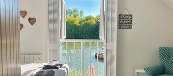 Lakeside Lodge Near Cirencester, South Cerney