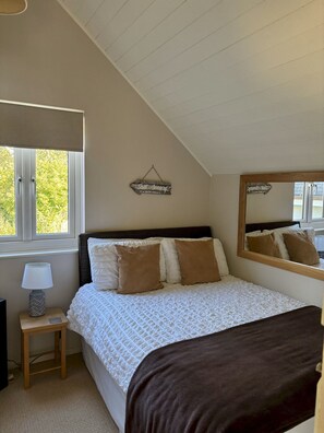 3 Schlafzimmer, Bügeleisen/Bügelbrett, WLAN, Bettwäsche