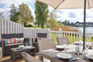 Unclassified image, 5 of 32, button