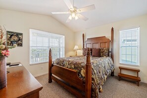 2 bedrooms, travel cot, free WiFi