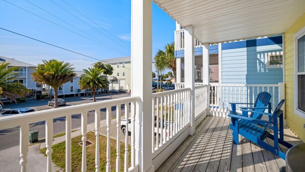 Unclassified image, 1 of 15, button - Daisy House: Downtown Cedar Key.  Walk to everything! (Cedar Key)