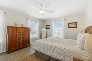 1 chambre, lit parapluie, Wi-Fi gratuit, draps fournis