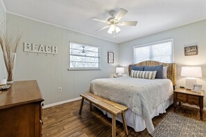2 Schlafzimmer, Reisekinderbett, kostenloses WLAN, Bettwäsche