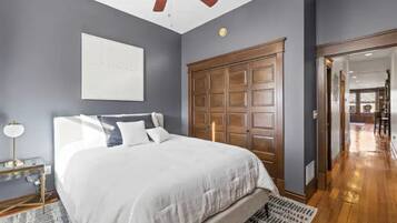 3 bedrooms, travel crib, free WiFi, bed sheets