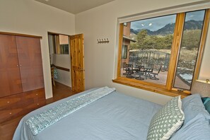 4 Schlafzimmer, Schreibtisch, Bügeleisen/Bügelbrett, kostenloses WLAN