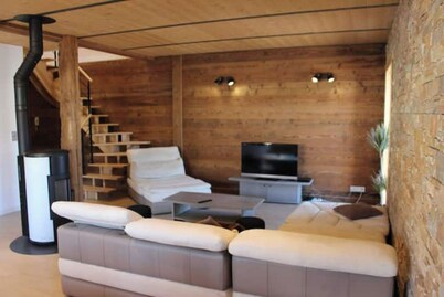 Grand Appartement Avec Loggia