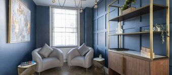 Elliot Oliver - Stunning 6 Bedroom Regency House With Parking