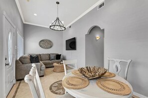 Interior - Newly Renovated, Historic 3 Bedroom on Broadway. (Galveston)